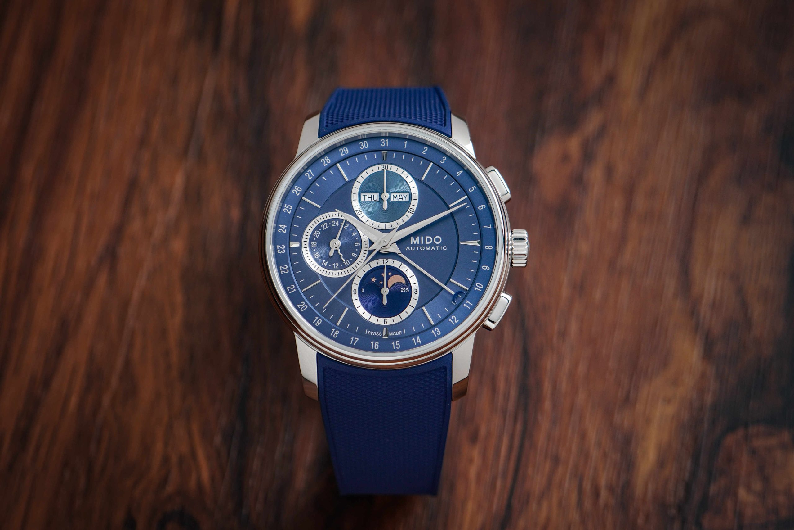 Hands on Mido Baroncelli Automatic Chronograph Moonphase Blue Dial, the most complicated mido watch!